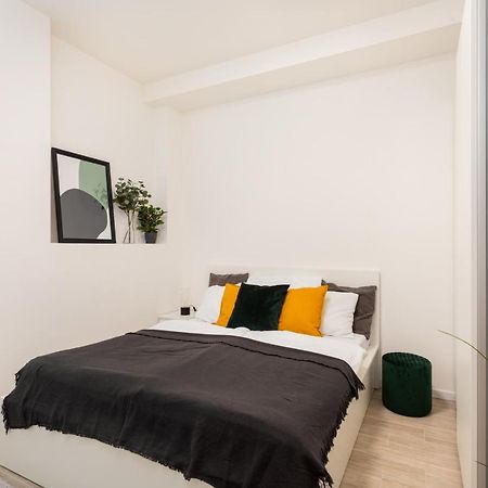 Prague Days - Minimalist Apartment - Easy City Access מראה חיצוני תמונה
